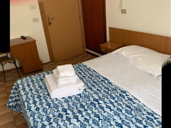 Hotel Estense : photo 3 de la chambre chambre double ou lits jumeaux