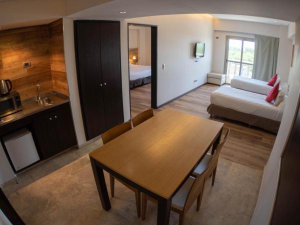 Mod Hotels Mendoza : photo 1 de la chambre chambre familiale (4 adultes) 