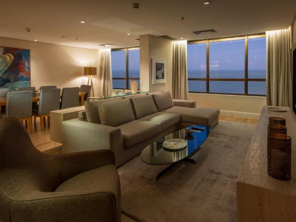 Hotel Gran Marquise : photo 2 de la chambre suite lit king-size - vue sur mer