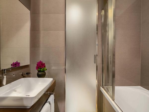Lausanne Palace : photo 1 de la chambre chambre premium ville