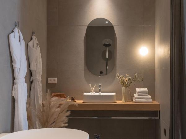 MiHotel Sala : photo 5 de la chambre suite deluxe « grenat »