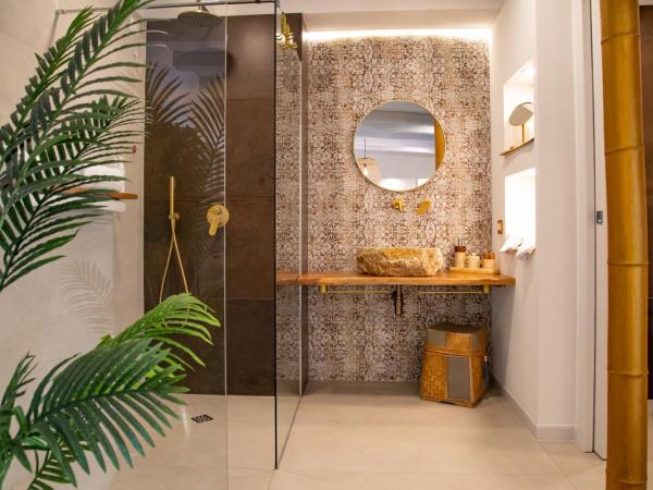 Amelia Apts & Rooms : photo 5 de la chambre chambre double avec patio