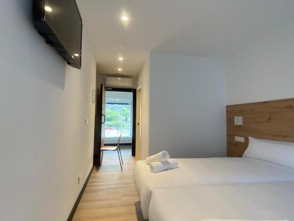 DONOSTIA ROOMS : photo 3 de la chambre chambre lits jumeaux