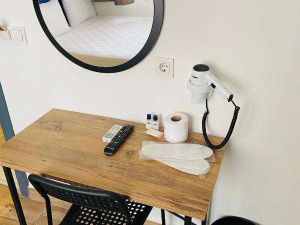 Turunç Hotel ANTALYA : photo 3 de la chambre chambre simple avec salle de bains privative