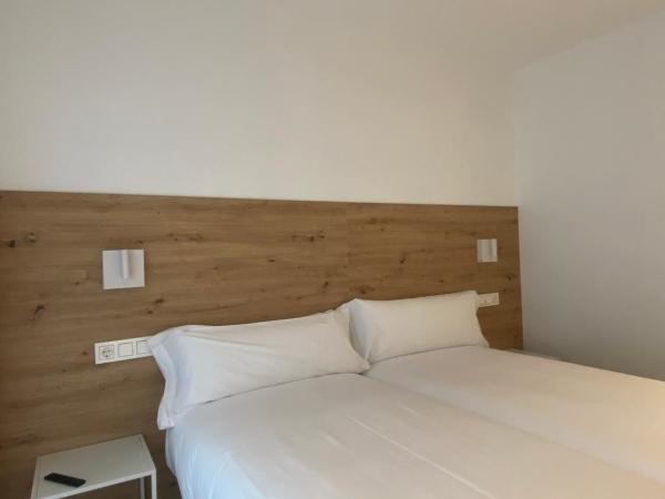 DONOSTIA ROOMS : photo 2 de la chambre chambre lits jumeaux