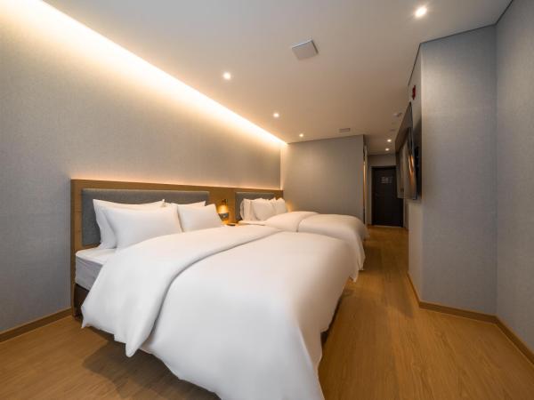 Comfort inn Yeouido : photo 5 de la chambre chambre familiale