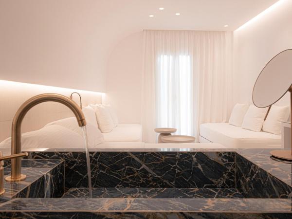 Petasos Chic Hotel : photo 1 de la chambre chambre quadruple