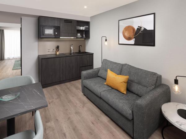 Residence Inn by Marriott Manchester Piccadilly : photo 10 de la chambre suite 1 chambre lit queen-size avec canapé-lit