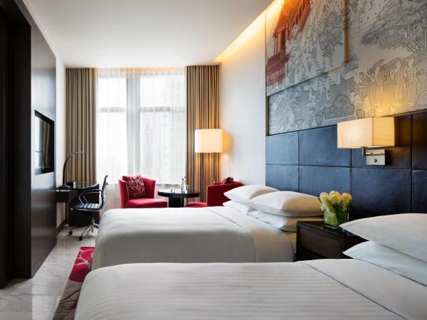 Bangkok Marriott Hotel Sukhumvit : photo 1 de la chambre chambre premier deluxe avec 2 lits doubles - vue sur ville