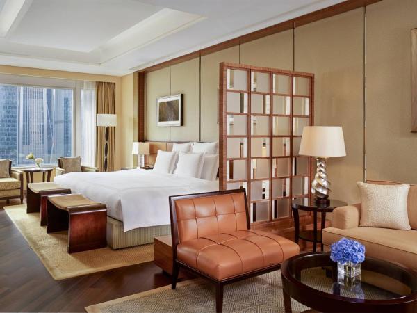 The Ritz-Carlton, Shenzhen, Nearby Futian CBD, Convention & Exhibition Center, Futian Railway Station, Outdoor swimming pool, CNY300 SPA voucher : photo 7 de la chambre suite club junior