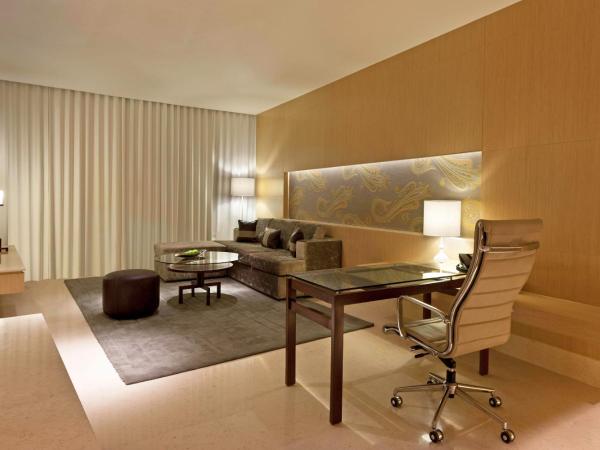 The Westin Gurgaon, New Delhi : photo 5 de la chambre suite exécutive - vue sur ville 