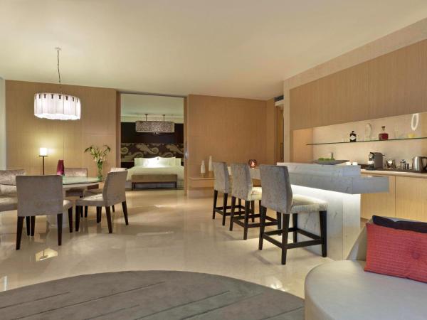 The Westin Gurgaon, New Delhi : photo 6 de la chambre royal one-bedroom suite with executive lounge access