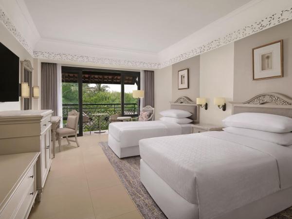 Sheraton Mustika Yogyakarta Resort and Spa : photo 1 de la chambre hébergement lits jumeaux deluxe - balcon