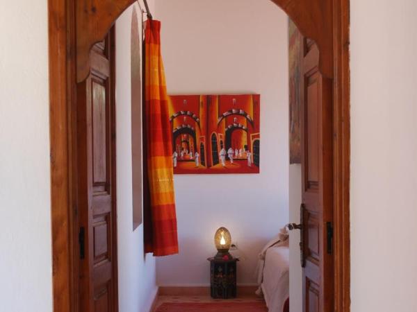 Riad Titima Essaouira : photo 4 de la chambre chambre double avec patio