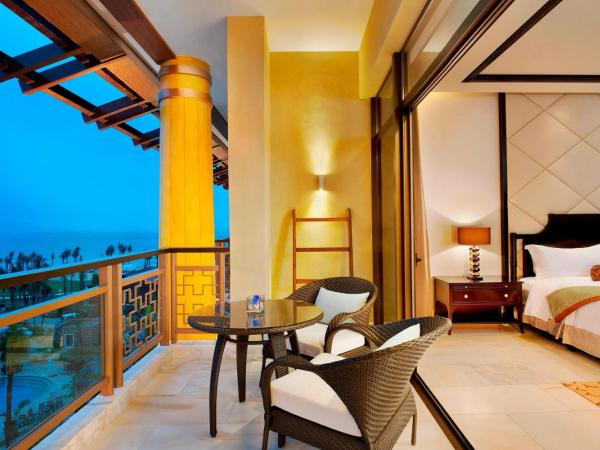 The St. Regis Sanya Yalong Bay Resort : photo 6 de la chambre chambre de luxe océan avec lit king-size et balcon - vue sur océan