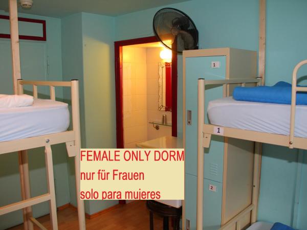 Oldtown Hostel Otter : photo 8 de la chambre lit Économique dans dortoir pour femmes de 6 lits