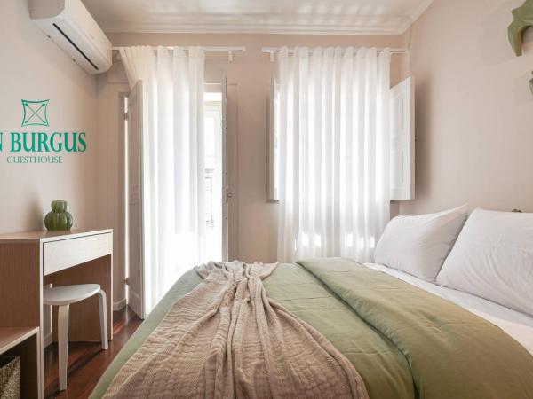 In Burgus guest house : photo 2 de la chambre appartement avec balcon