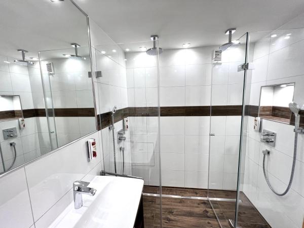 Zur Weinsteige : photo 6 de la chambre appartement 3 chambres (5 adultes) - bâtiment principal