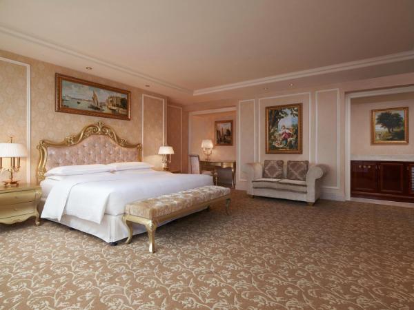 Sheraton Chongqing Hotel : photo 1 de la chambre grande chambre club