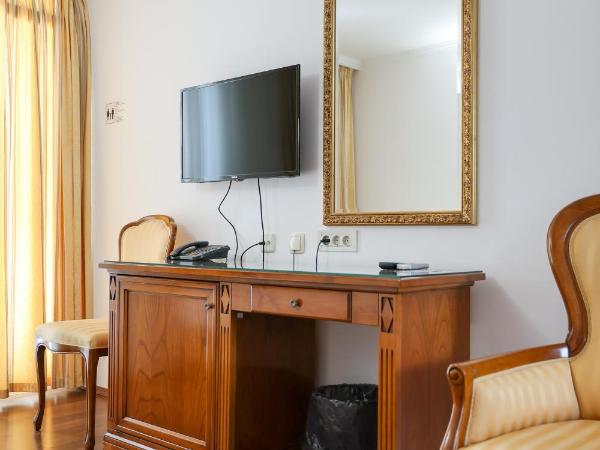 Hotel Val All Inclusive : photo 2 de la chambre chambre familiale avec balcon - vue sur mer