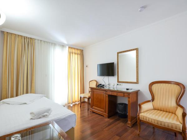 Hotel Val All Inclusive : photo 4 de la chambre chambre familiale avec balcon - vue sur mer