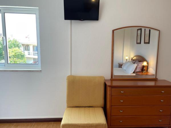 Colina do Elétrico : photo 3 de la chambre chambre double Économique