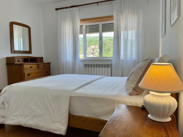 Colina do Elétrico : photo 4 de la chambre chambre double - vue sur montagne