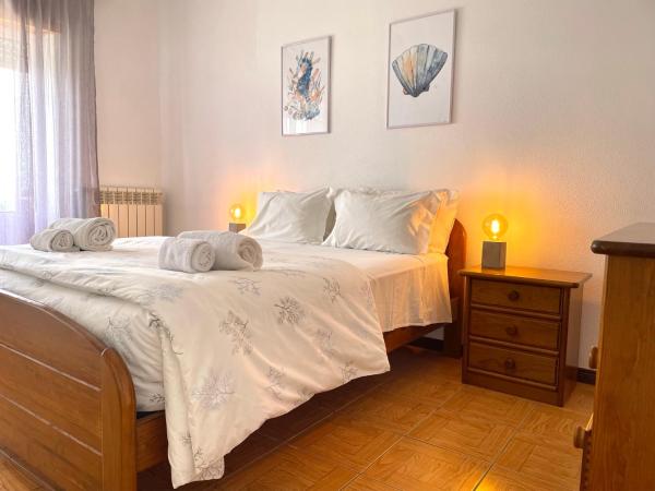 Colina do Elétrico : photo 4 de la chambre chambre double avec balcon - vue sur mer