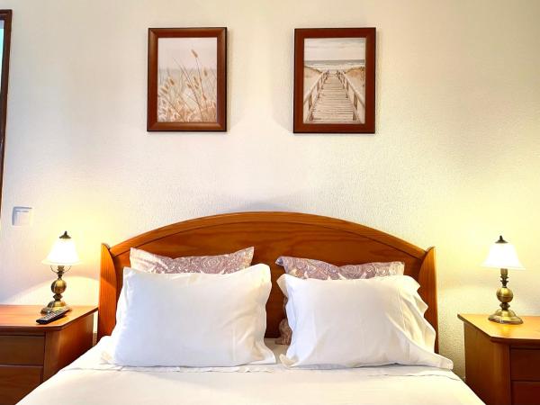 Colina do Elétrico : photo 2 de la chambre chambre double Économique