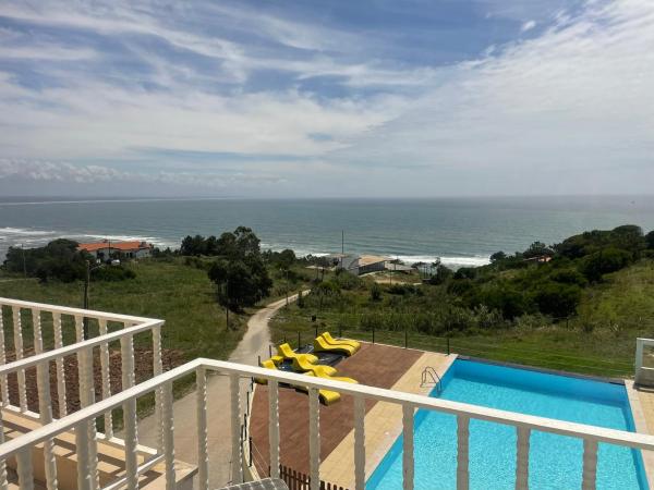 Colina do Elétrico : photo 2 de la chambre chambre double avec balcon - vue sur mer