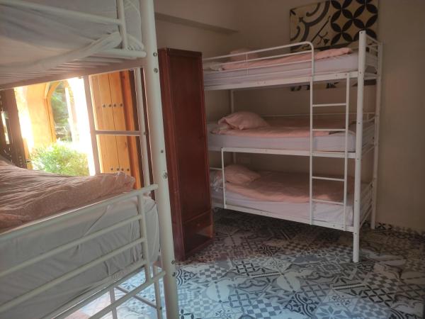 Alojamiento con Encanto la Luna en el Alba : photo 1 de la chambre lit simple dans dortoir mixte