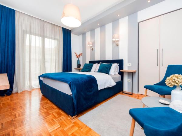 Villa B&B Marina & Parking Free : photo 2 de la chambre chambre double avec terrasse