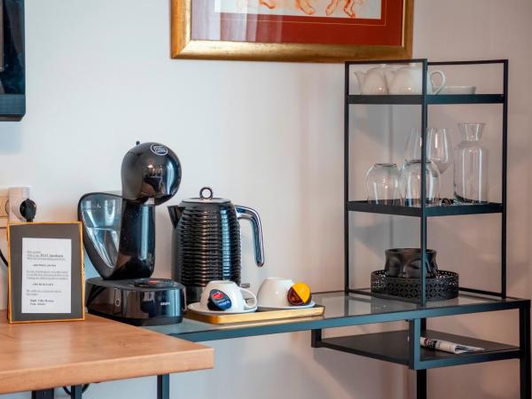 Villa B&B Marina & Parking Free : photo 6 de la chambre chambre double avec terrasse