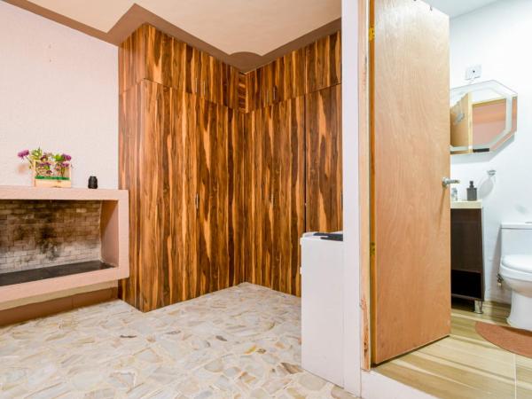 Hostal premium en Guadalajara centro con alberca : photo 5 de la chambre chambre triple deluxe