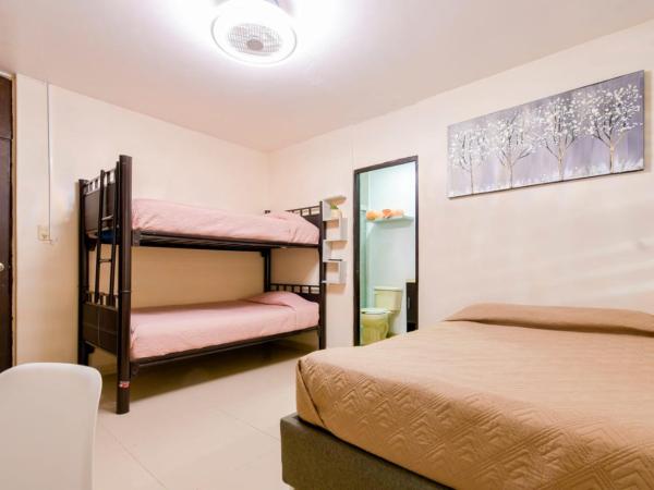 Hostal premium en Guadalajara centro con alberca : photo 1 de la chambre suite standard