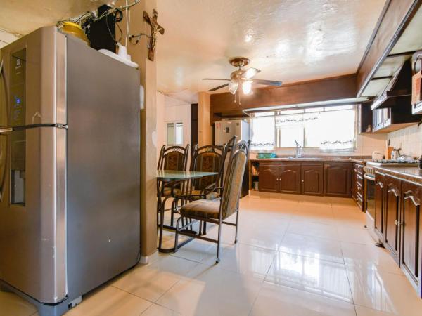 Hostal premium en Guadalajara centro con alberca : photo 5 de la chambre chambre double avec salle de bains privative