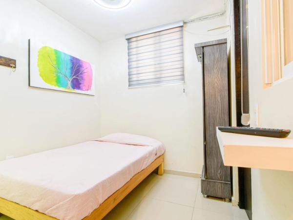 Hostal premium en Guadalajara centro con alberca : photo 1 de la chambre chambre double avec salle de bains privative