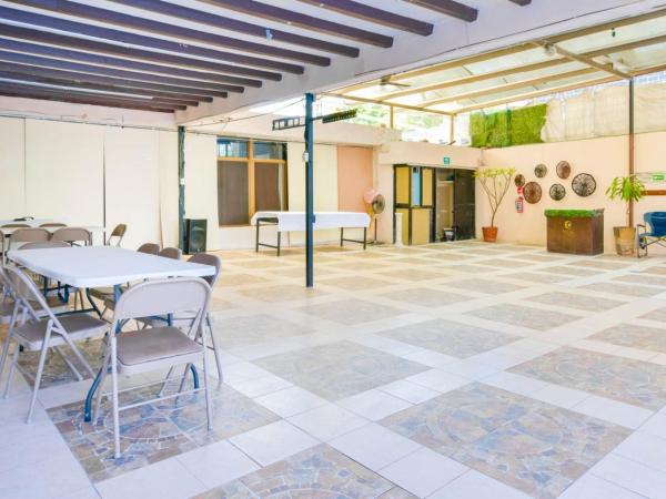 Hostal premium en Guadalajara centro con alberca : photo 9 de la chambre chambre double avec salle de bains privative