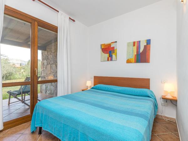 Le Dimore di Nettuno - Happy Rentals : photo 6 de la chambre appartement - vue sur piscine