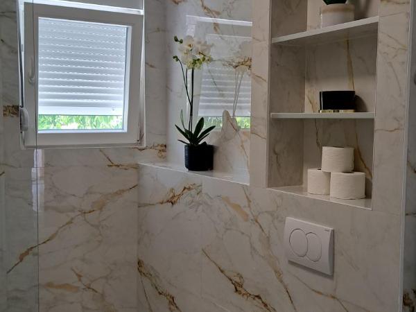 Apartments Stars : photo 5 de la chambre chambre triple de luxe