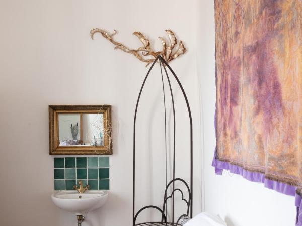 Maison d'artistes - Pavillon Southway : photo 1 de la chambre chambre double avec salle de bains privative