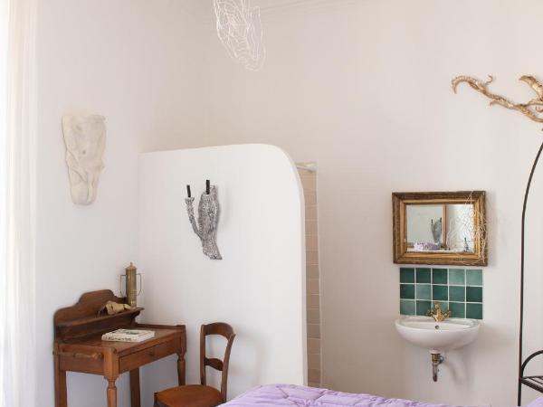 Maison d'artistes - Pavillon Southway : photo 2 de la chambre chambre double avec salle de bains privative