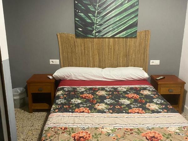 Hostal The Monkey Room : photo 7 de la chambre chambre double intérieur