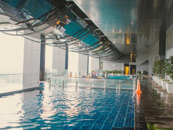 M City 2 BEDROOM KLCC : photo 5 de la chambre appartement en duplex