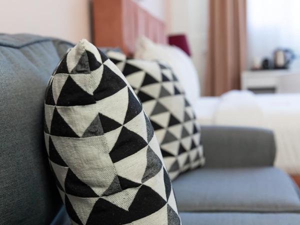 City Plaza Apartments & Rooms : photo 5 de la chambre chambre deluxe