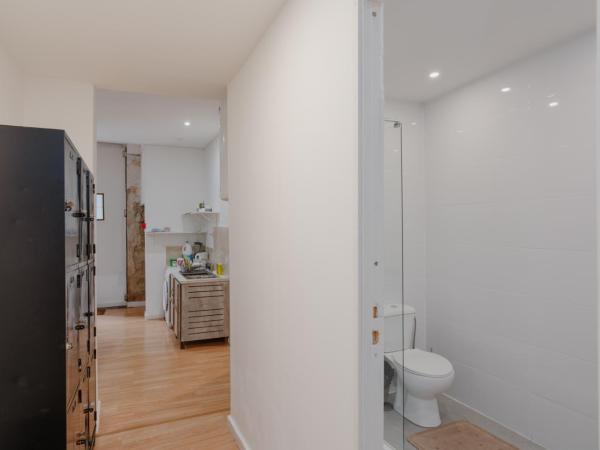 Ndussole Guest House : photo 1 de la chambre lit dans dortoir pour hommes de 4 lits