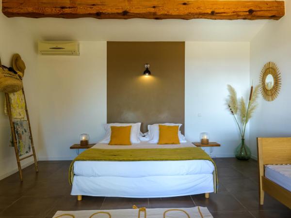 Les Jardins de Mathieu : photo 2 de la chambre chambre triple