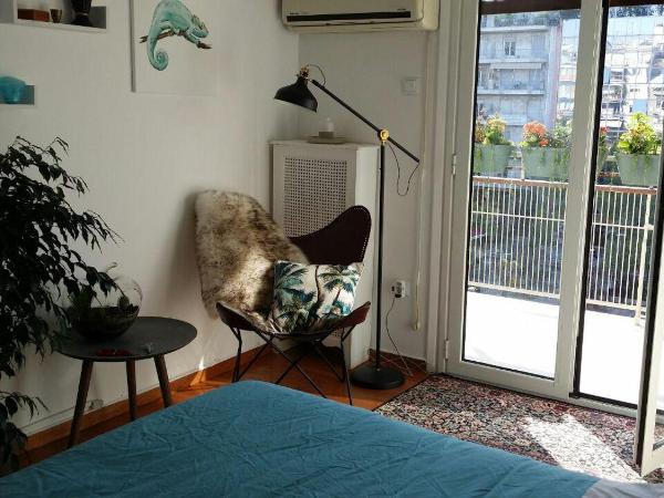 Rooms in Central Athens : photo 2 de la chambre chambre double deluxe avec balcon