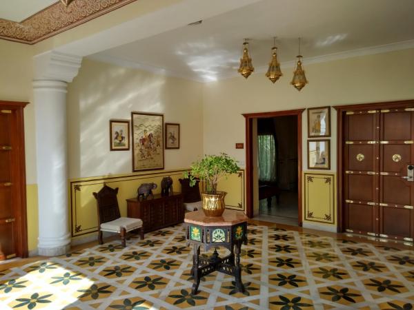 Jai Mahal Palace : photo 3 de la chambre chambre de luxe - vue sur ville