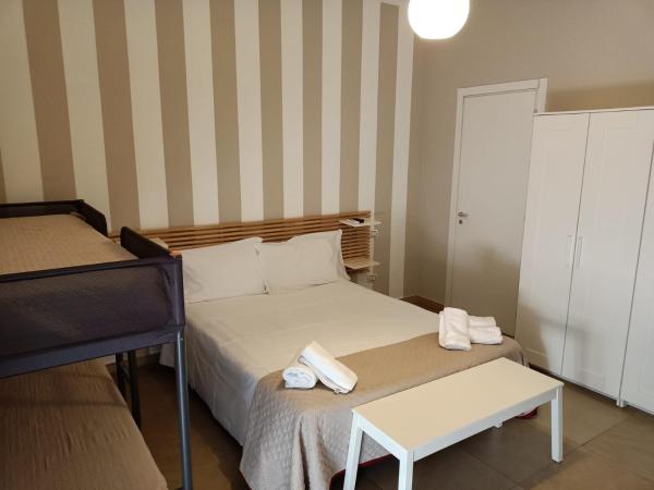 i girasoli srls : photo 3 de la chambre chambre double ou lits jumeaux avec salle de bains privative